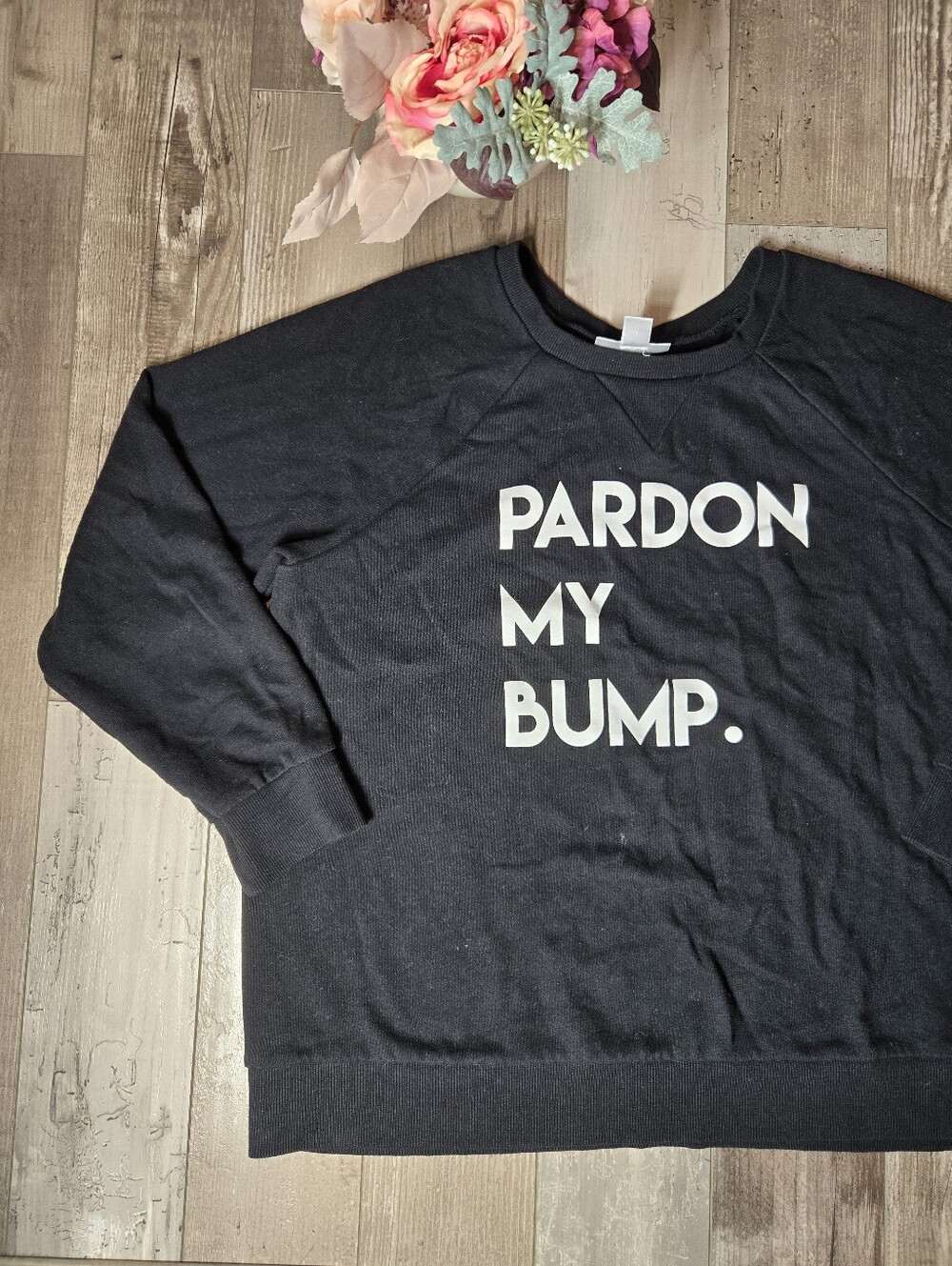 Motherhood Maternity Pardon My Bump Sweatshirt – Black – Women’s Large